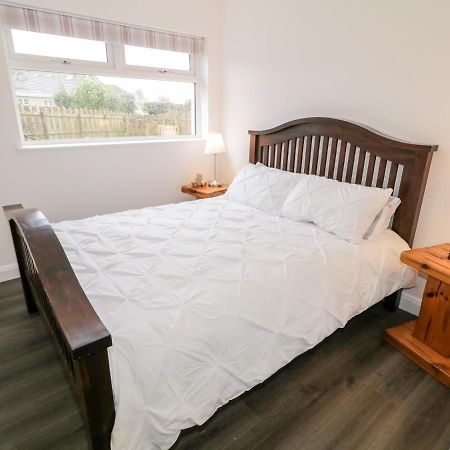 Ballyclare 19A Lismenary Road 빌라 외부 사진