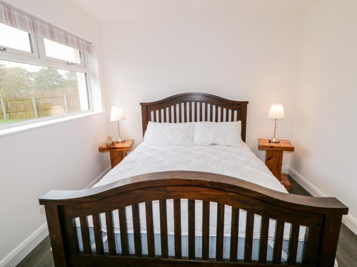 Ballyclare 19A Lismenary Road 빌라 외부 사진